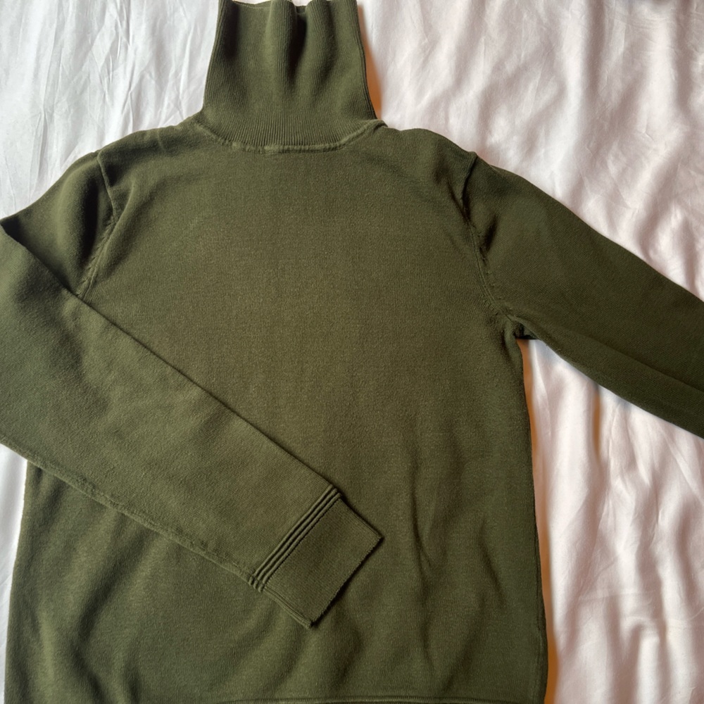 - Topshop Topman Twisted Classic Fit turtleneck Sweater